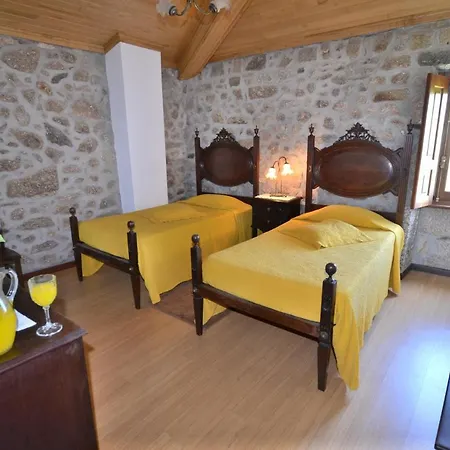 Casa Dos Cavaleiros Com Piscina Privada Holiday home Ponte de Lima