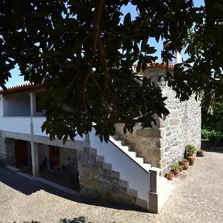 Casa Dos Cavaleiros Com Piscina Privada * Ponte de Lima